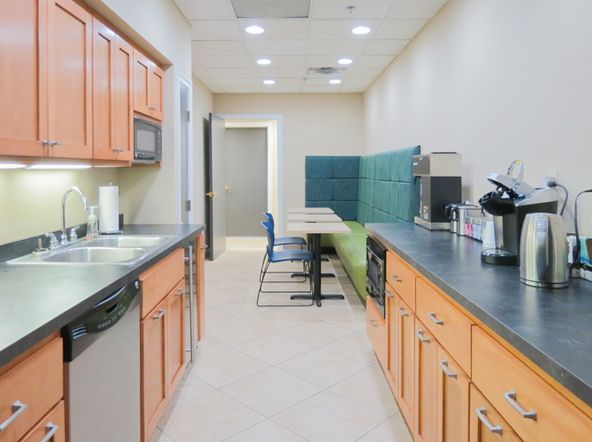 Downtown Wells Fargo Building: 104 N Main St, Gainesville, FL 32601
